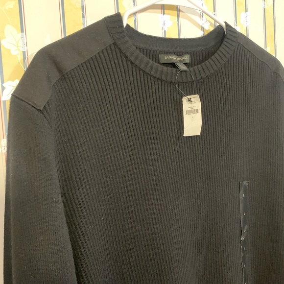 NWT Banana Republic Black Utility Sweater in Black. - Picture 4 of 11